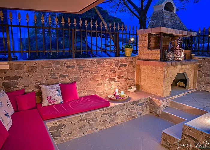 House Vallis سارتي