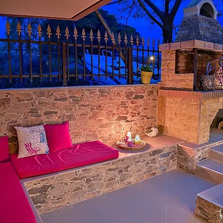 House Vallis Sarti