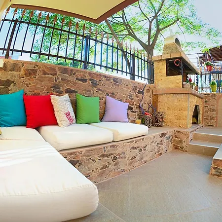 House Vallis Daire Sarti